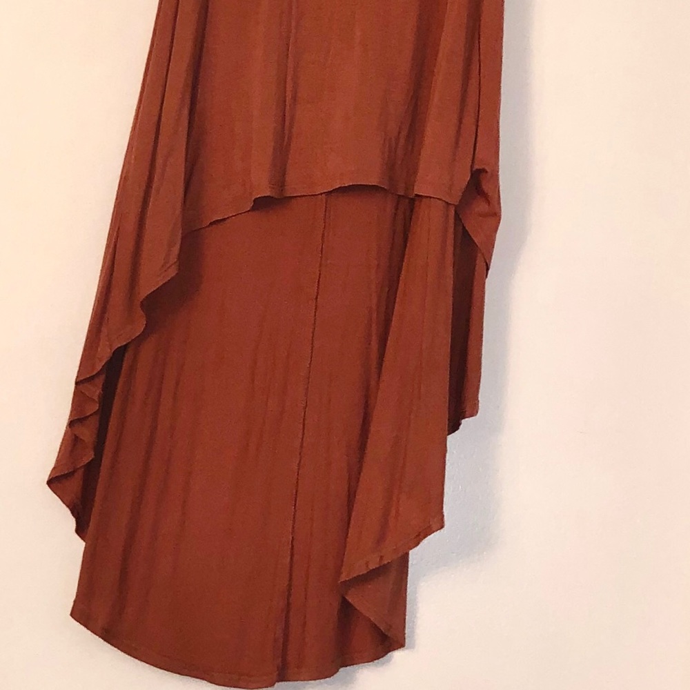 High-Low Skirt - Picture 2 of 5